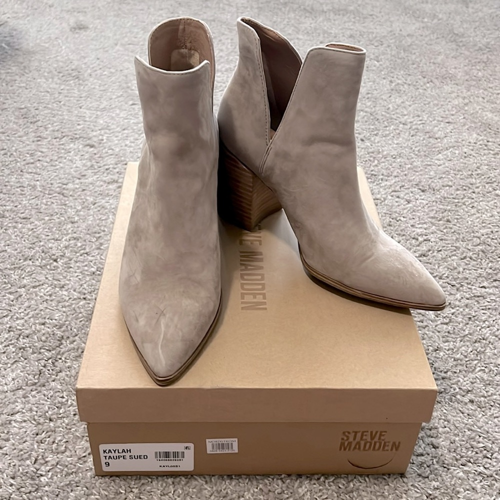 Woman’s Steve Madden Boots
